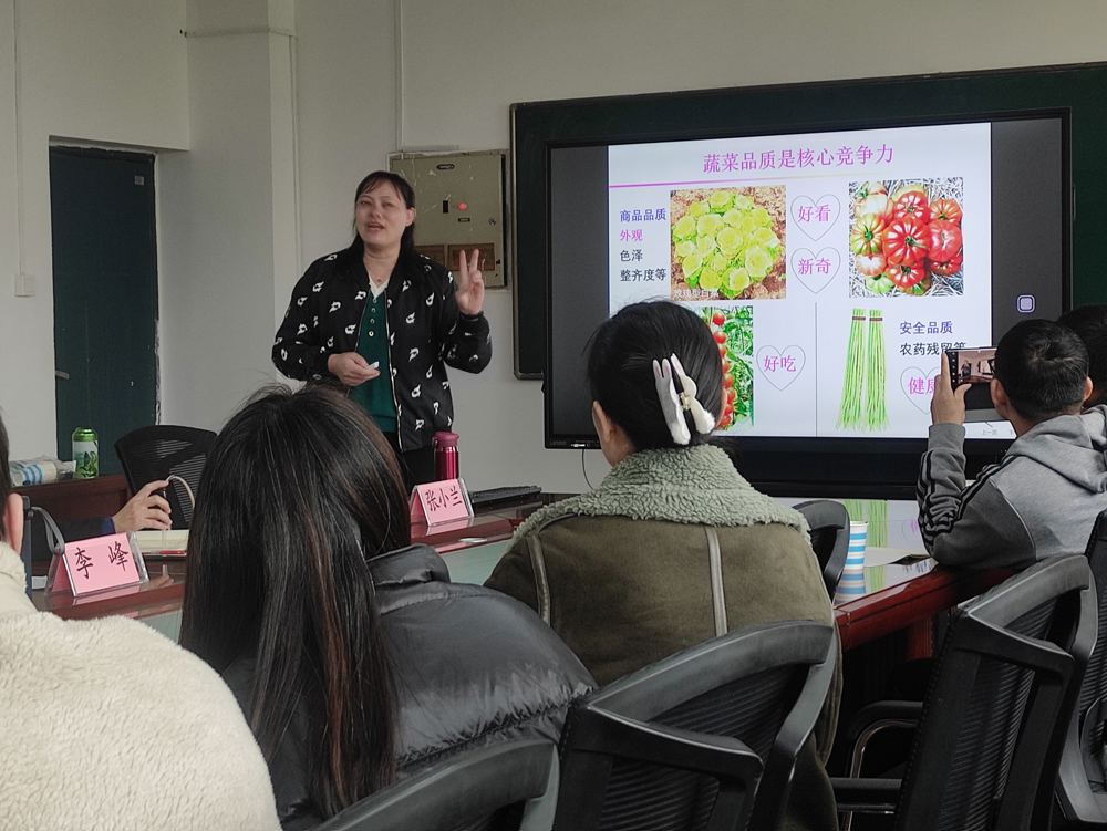 18933690a2b043369ca08e6e85a205f9.jpg 18933690a2b043369ca08e6e85a205f9.jpg