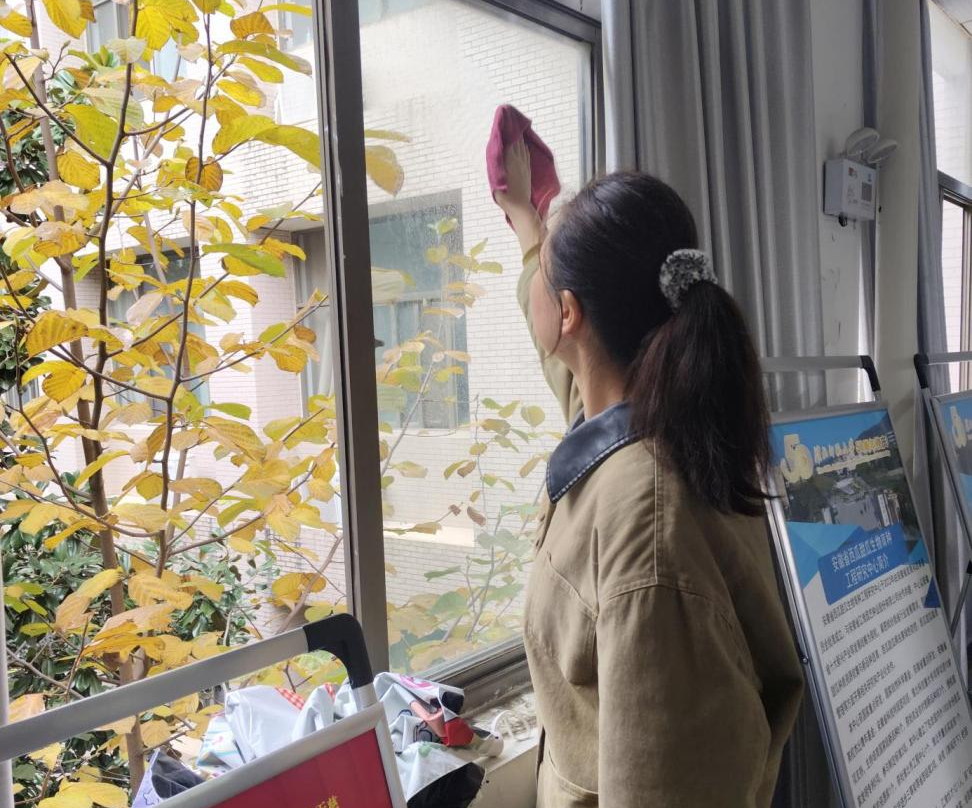 94f86ee953f7488bb85e9ad70d5cbb55.png 94f86ee953f7488bb85e9ad70d5cbb55.png