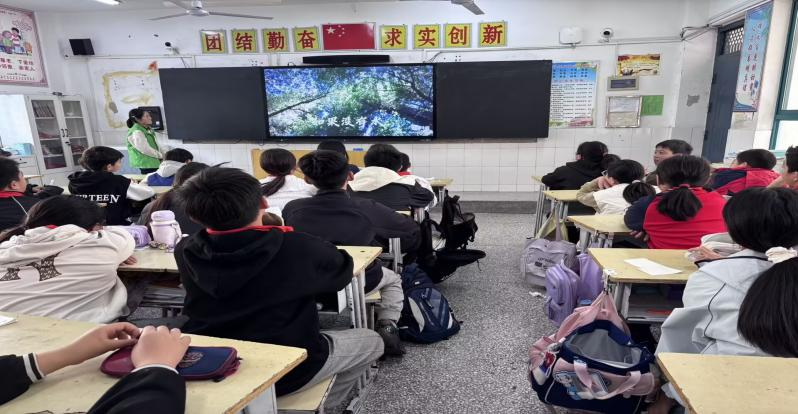 e65cffdbc9344fa88d5dbef87543403a.png e65cffdbc9344fa88d5dbef87543403a.png